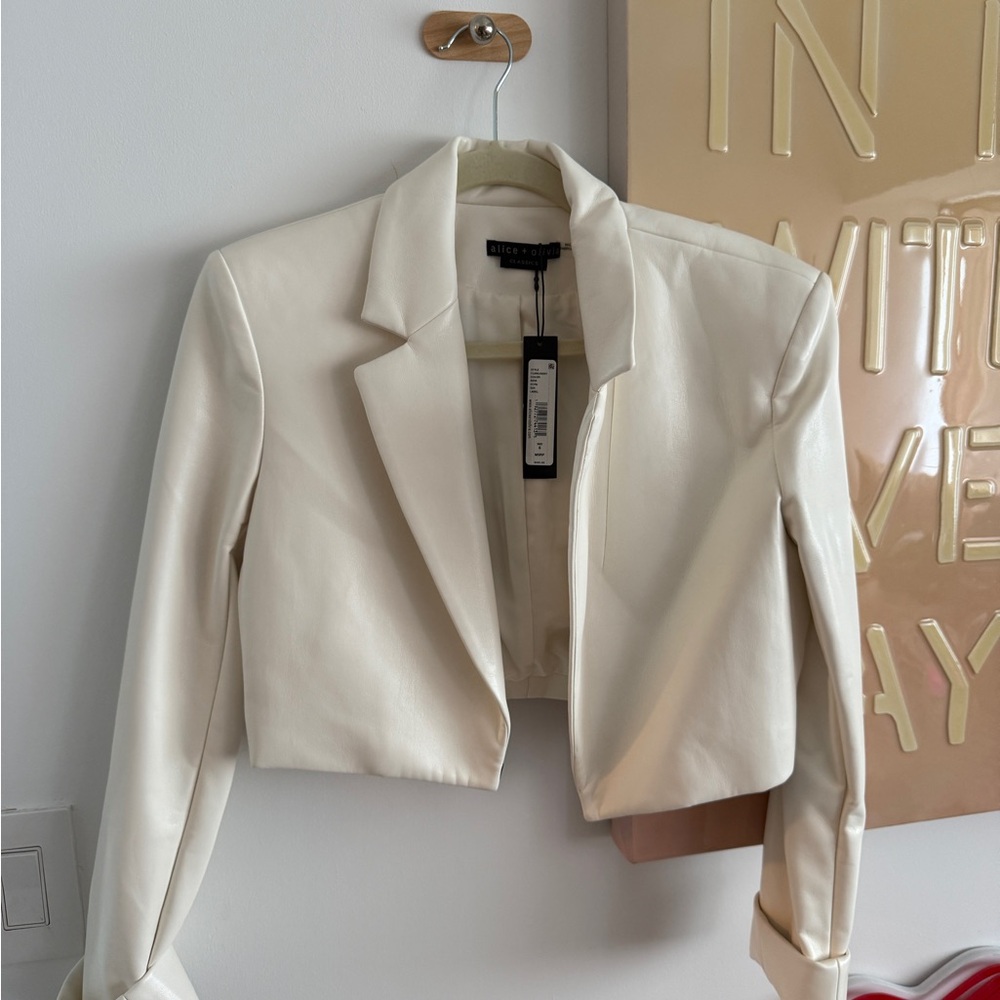 Alice & Olivia Cream White Crop Leather Blazer NWT